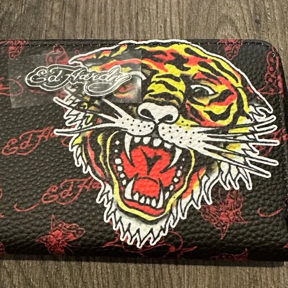 NWT Ed Hardy Black Wristlet with Tiger Design 🐯 - Picture 4 of 6